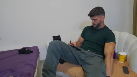 Snapshot of mauro_real_man chatting on May 24, 2026, 5:51 pm mauro_real_man online show from May 24, 2026, 5:51 pm