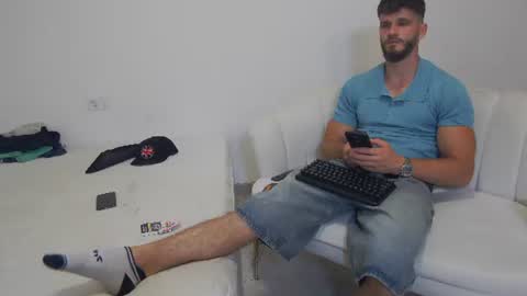 Snapshot of mauro_real_man chatting on June 16, 2026, 7:05 pm mauro_real_man online show from June 16, 2026, 7:05 pm