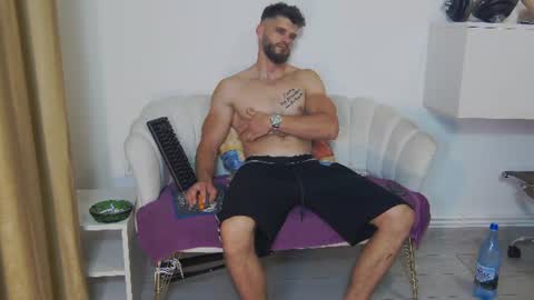 mauro_real_man online show from June 29, 2026, 4:07 pm