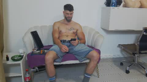 mauro_real_man online show from July 8, 2026, 5:28 pm