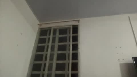 Snapshot of maurodcali chatting on August 1, 2026, 2:33 am maurodcali online show from August 1, 2026, 2:33 am