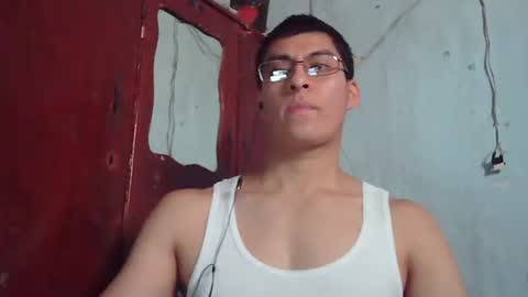 Snapshot of maurodirty chatting on January 5, 2026, 10:13 pm Mauro online show from January 5, 2026, 10:13 pm