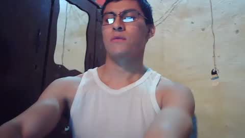 Snapshot of maurodirty chatting on January 9, 2026, 1:08 am Mauro online show from January 9, 2026, 1:08 am