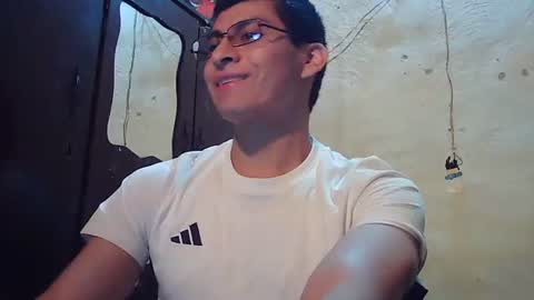 Snapshot of maurodirty chatting on January 10, 2026, 6:48 am Mauro online show from January 10, 2026, 6:48 am