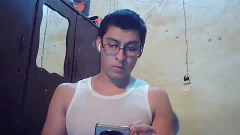 Snapshot of maurodirty chatting on January 14, 2026, 11:31 pm Mauro online show from January 14, 2026, 11:31 pm