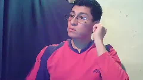 Snapshot of maurodirty chatting on February 4, 2026, 6:52 am Mauro online show from February 4, 2026, 6:52 am