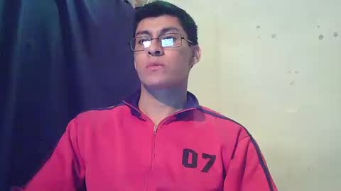 Snapshot of maurodirty chatting on February 8, 2026, 7:12 am Mauro online show from February 8, 2026, 7:12 am