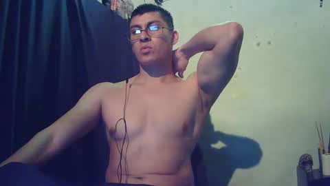 Snapshot of maurodirty chatting on March 5, 2026, 12:17 am Mauro online show from March 5, 2026, 12:17 am