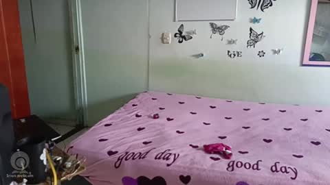 mauroluxandra online show from February 16, 2025, 4:10 pm