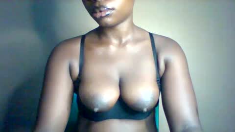 Maverlous pussy online show from March 12, 2026, 11:44 pm