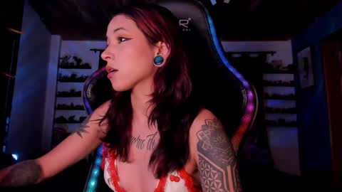 Hilary online show from February 13, 2025, 11:47 pm