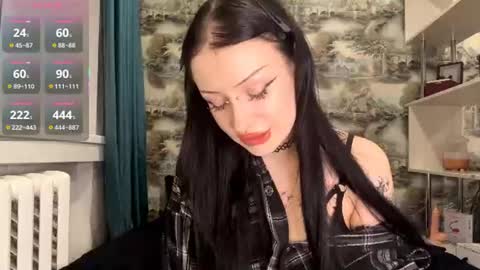 Mavis online show from June 11, 2026, 8:29 pm