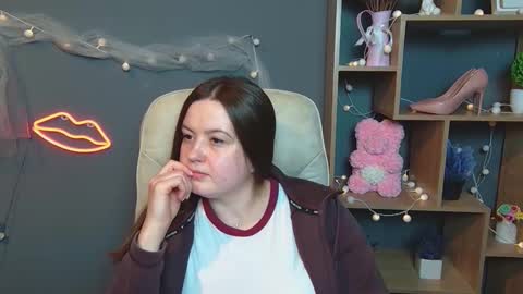 Snapshot of mavkacute chatting on September 10, 2025, 6:19 pm MavkaCute online show from September 10, 2025, 6:19 pm