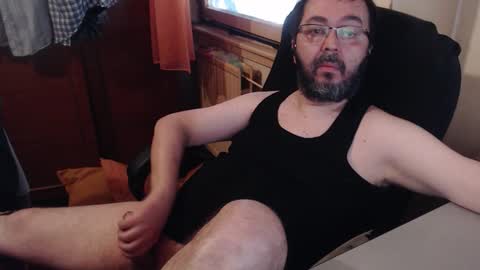 Max online show from September 21, 2025, 5:53 am