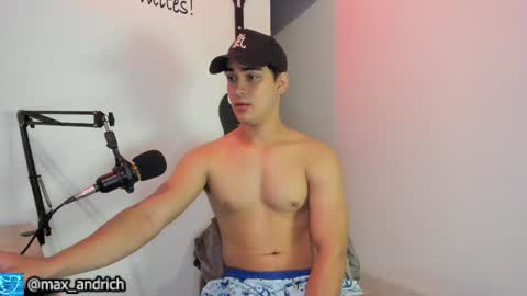 Snapshot of max__andrich chatting on March 12, 2026, 6:52 am Max... online show from March 12, 2026, 6:52 am