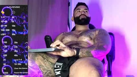 Snapshot of max__prada chatting on September 23, 2025, 2:03 am max__prada online show from September 23, 2025, 2:03 am