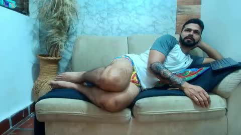 Max  Ashley online show from February 12, 2026, 1:28 pm