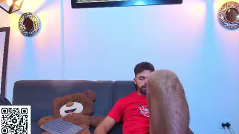 Max  Ashley online show from June 17, 2026, 1:34 pm