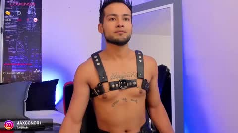 Snapshot of max_conor_ chatting on February 14, 2025, 3:05 pm Max Conor online show from February 14, 2025, 3:05 pm