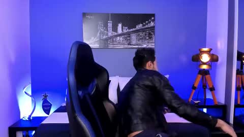 Snapshot of max_conor_ chatting on September 16, 2025, 12:06 pm Max Conor online show from September 16, 2025, 12:06 pm