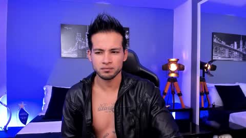 Snapshot of max_conor_ chatting on September 17, 2025, 12:07 pm Max Conor online show from September 17, 2025, 12:07 pm