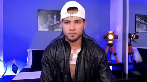 Snapshot of max_conor_ chatting on September 19, 2025, 11:55 am Max Conor online show from September 19, 2025, 11:55 am