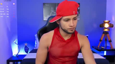 Snapshot of max_conor_ chatting on October 7, 2025, 2:03 pm Max Conor online show from October 7, 2025, 2:03 pm