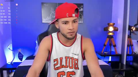 Snapshot of max_conor_ chatting on October 10, 2025, 12:15 pm Max Conor online show from October 10, 2025, 12:15 pm