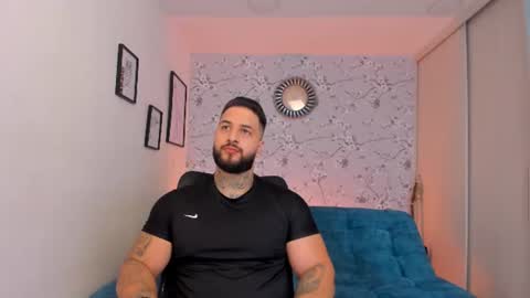 Snapshot of max_dic1 chatting on July 10, 2026, 1:32 am max D. online show from July 10, 2026, 1:32 am