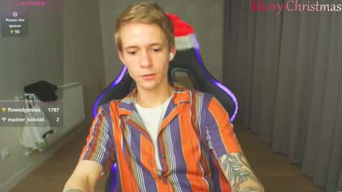 Max Gen with tats 24years  And Ethan without tats 20 years online show from December 26, 2024, 2:33 am