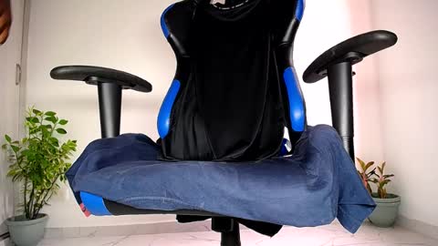 MAX online show from July 12, 2026, 5:37 pm