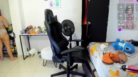 Snapshot of max_konny chatting on March 4, 2025, 12:29 am Max konny online show from March 4, 2025, 12:29 am