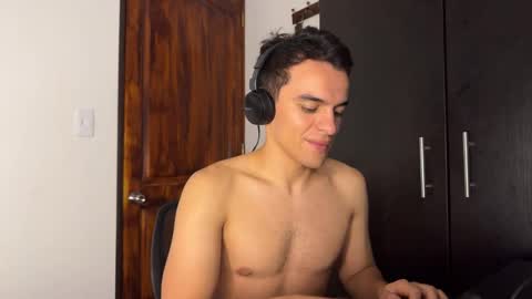 Max Lancaster online show from December 21, 2024, 2:09 am