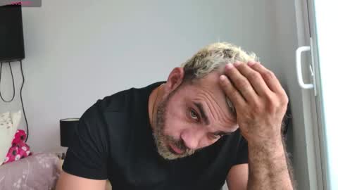 max_love25 online show from January 5, 2026, 8:23 pm