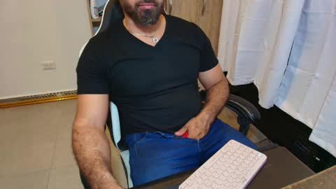 max_love25 online show from March 8, 2026, 4:27 am