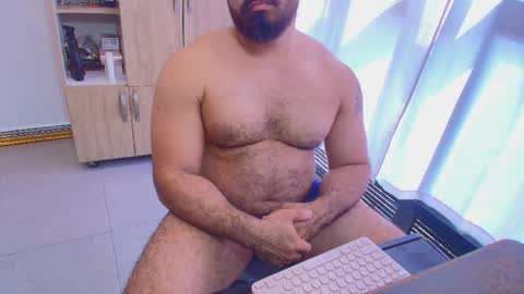 Snapshot of max_love25 chatting on May 7, 2026, 8:25 pm max_love25 online show from May 7, 2026, 8:25 pm