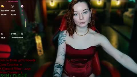 Snapshot of max_phoenix chatting on April 14, 2026, 9:10 pm Max online show from April 14, 2026, 9:10 pm