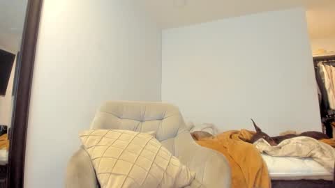 max_steelc online show from November 16, 2025, 1:55 am