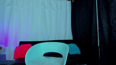 MAX     online show from January 19, 2025, 9:44 am