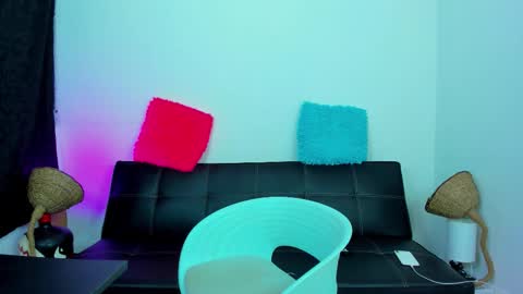 MAX     online show from September 14, 2025, 9:41 am