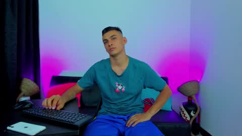 MAX     online show from February 15, 2026, 7:51 am