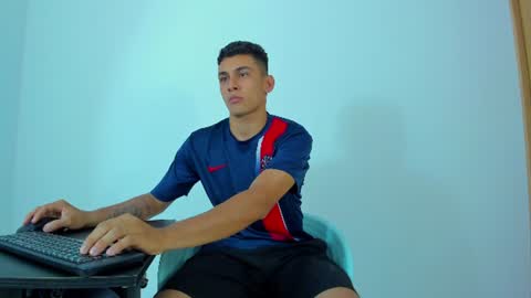 MAX     online show from July 8, 2026, 11:31 pm