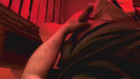 Snapshot of maxcamlove chatting on February 21, 2025, 11:43 pm maxcamlove online show from February 21, 2025, 11:43 pm