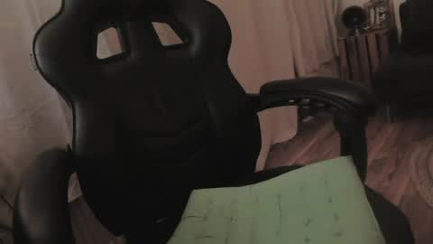 Snapshot of maxcamlove chatting on July 30, 2026, 3:05 am maxcamlove online show from July 30, 2026, 3:05 am
