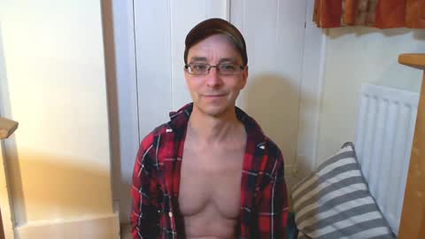 Snapshot of maxdavies chatting on December 3, 2024, 1:21 pm Max Davies online show from December 3, 2024, 1:21 pm