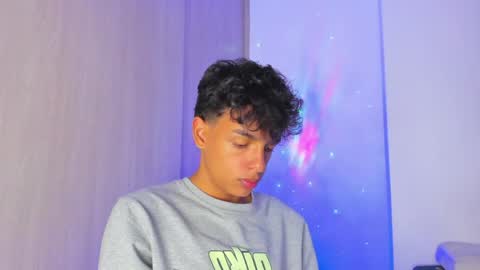 Max  online show from April 27, 2026, 1:14 am
