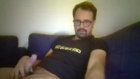 Snapshot of maxhorn591 chatting on December 15, 2025, 10:36 pm maxhorn591 online show from December 15, 2025, 10:36 pm