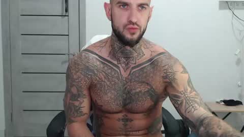 Snapshot of maxi_foxxx chatting on June 24, 2026, 7:40 am Maximus Fox online show from June 24, 2026, 7:40 am