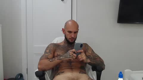 Snapshot of maxi_foxxx chatting on July 19, 2026, 3:32 am Maximus Fox online show from July 19, 2026, 3:32 am