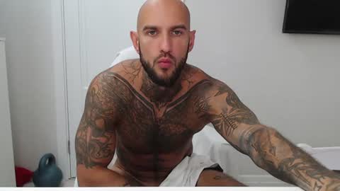 Snapshot of maxi_foxxx chatting on July 31, 2026, 6:24 am Maximus Fox online show from July 31, 2026, 6:24 am